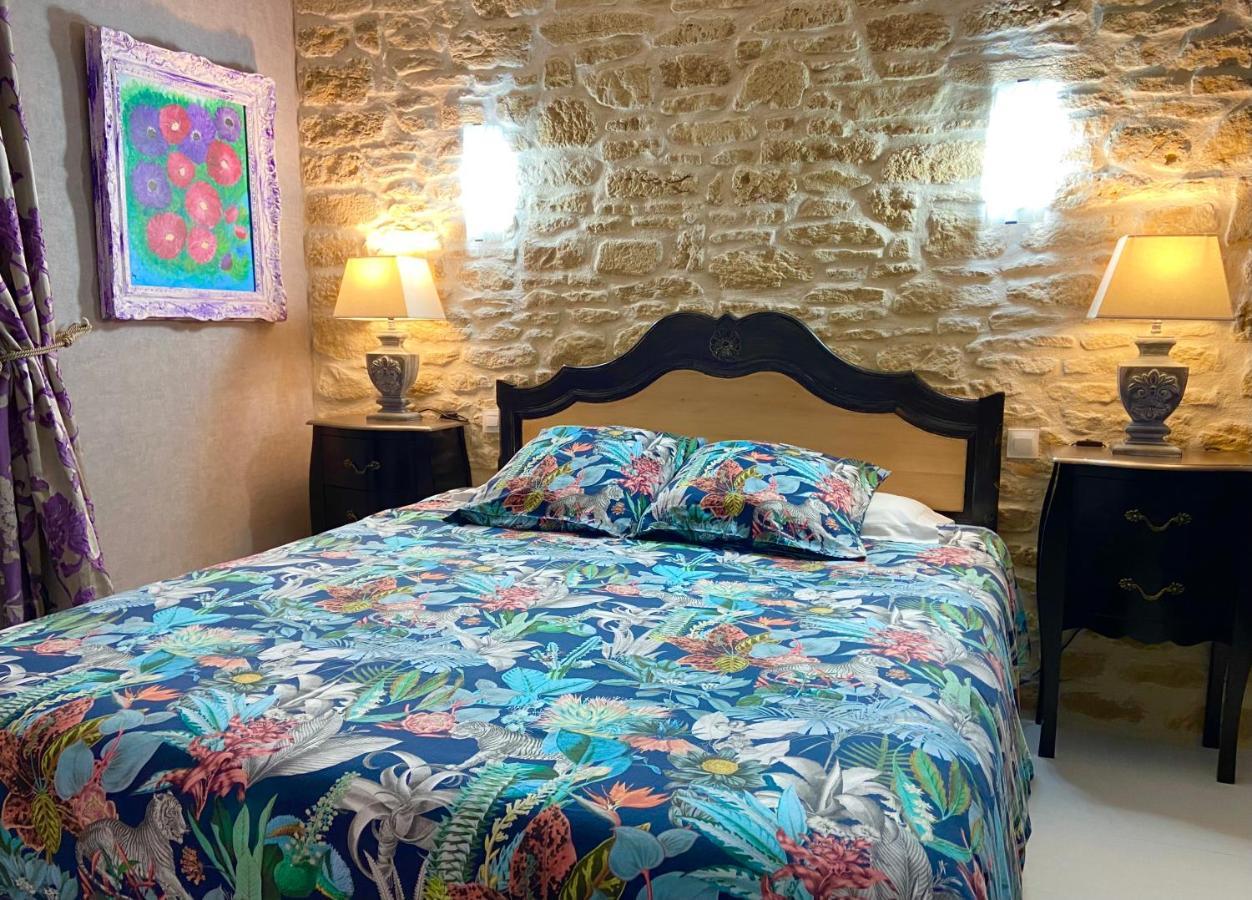 O Clair De Lune: Sarlat Retreat with Private Parking, Heated Pool & Wellness Spa Exterior photo