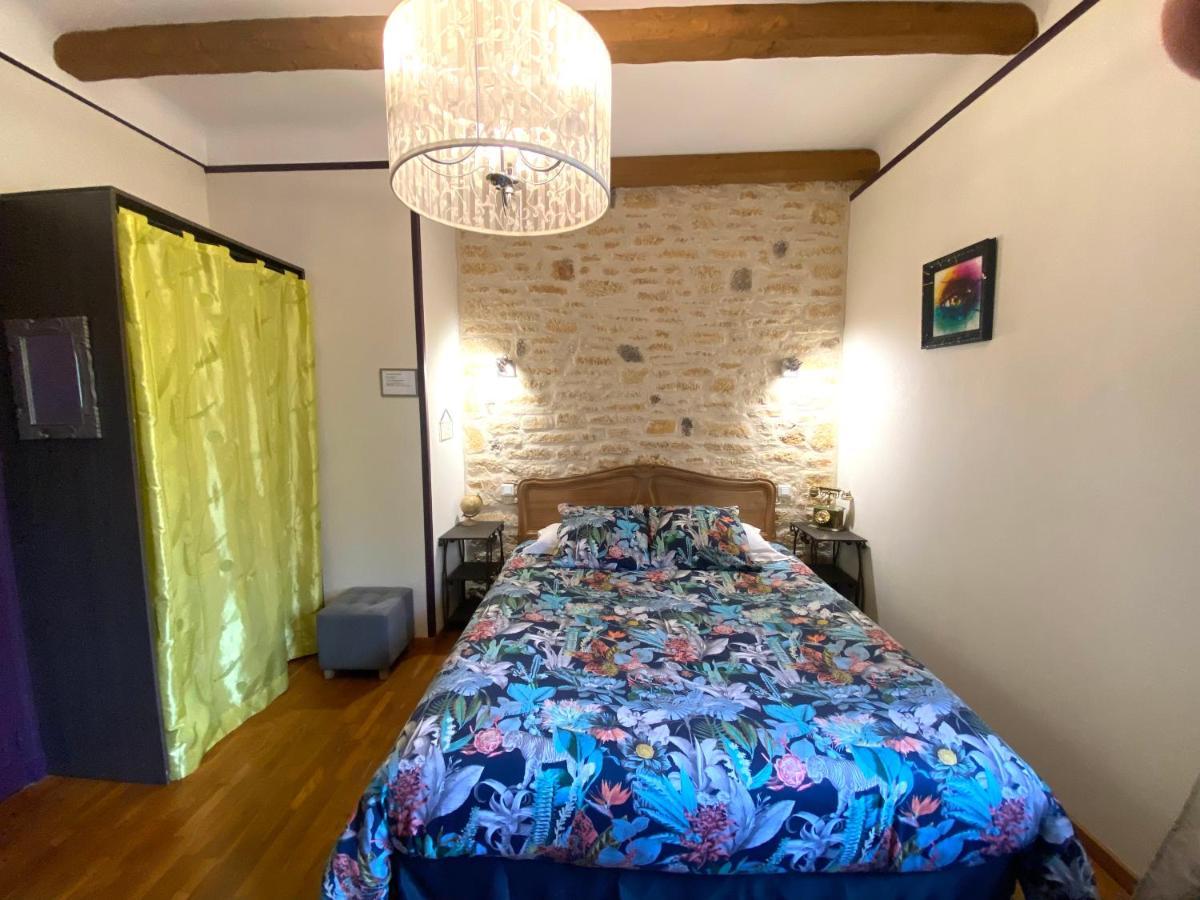 O Clair De Lune: Sarlat Retreat with Private Parking, Heated Pool & Wellness Spa Exterior photo