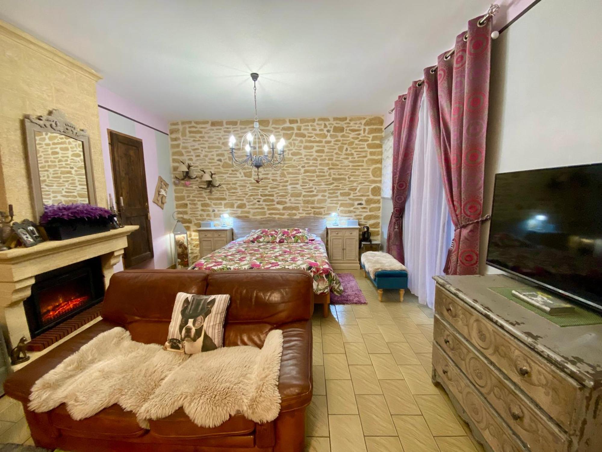 O Clair De Lune: Sarlat Retreat with Private Parking, Heated Pool & Wellness Spa Exterior photo