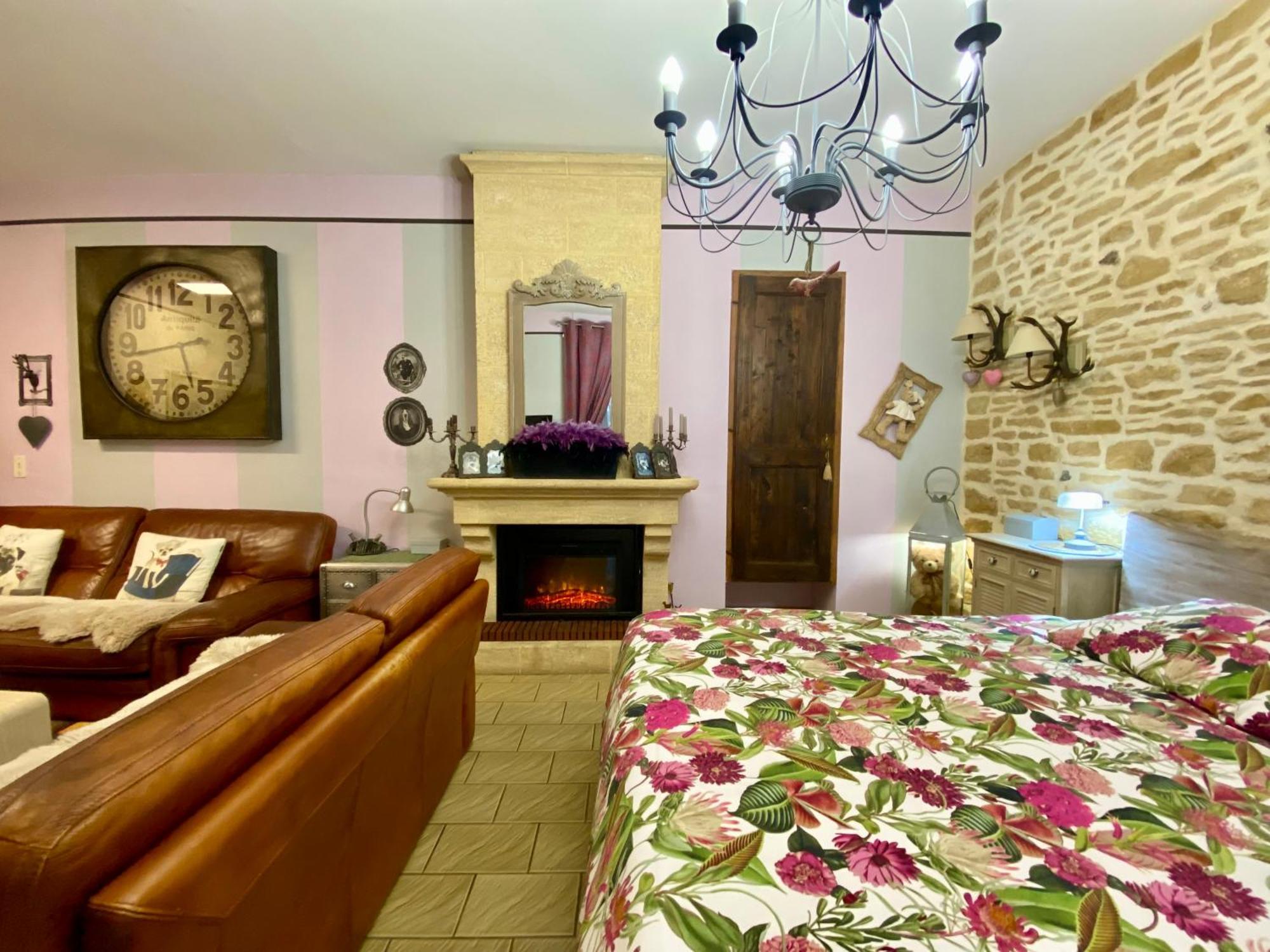 O Clair De Lune: Sarlat Retreat with Private Parking, Heated Pool & Wellness Spa Exterior photo