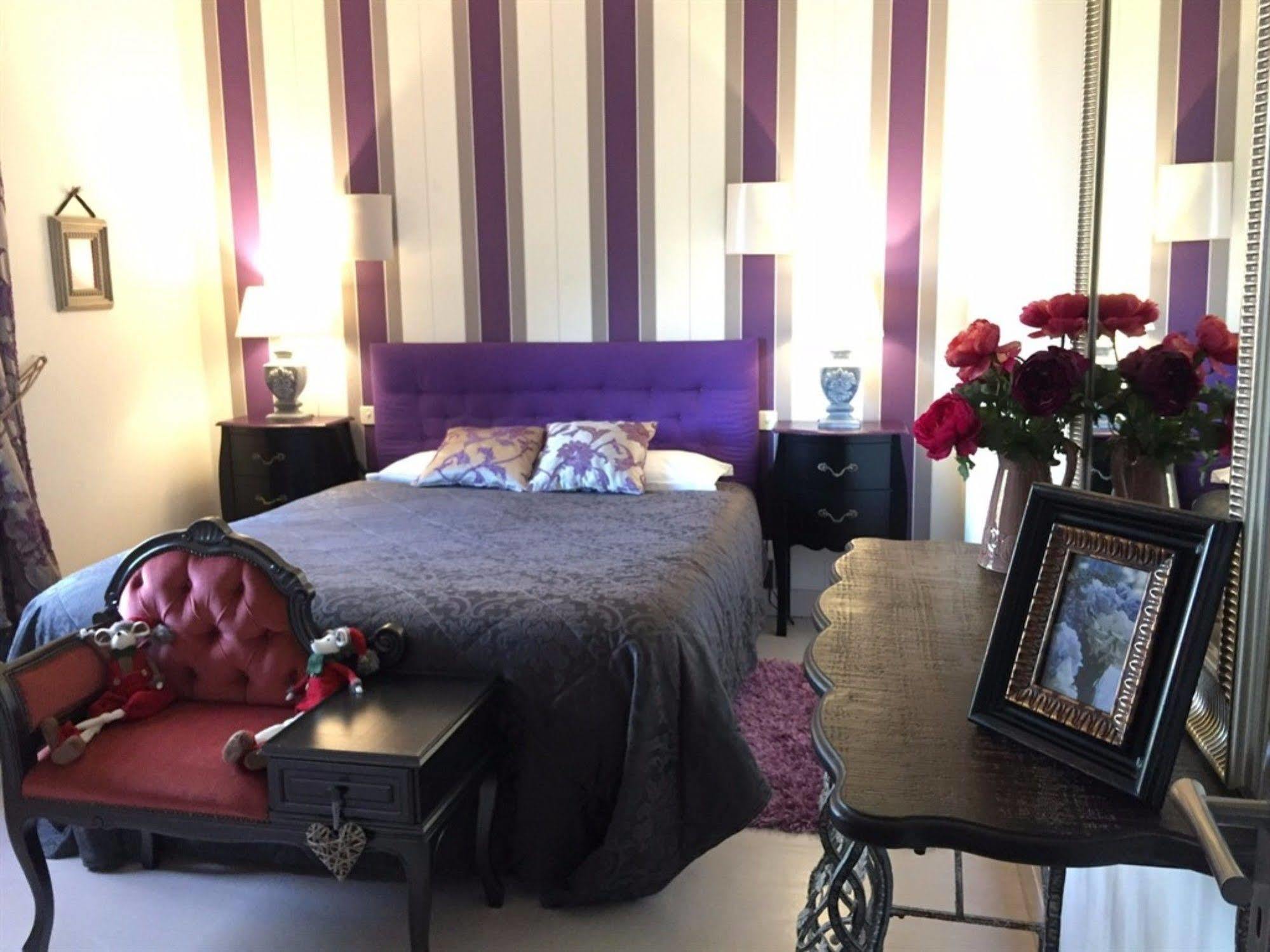 O Clair De Lune: Sarlat Retreat with Private Parking, Heated Pool & Wellness Spa Exterior photo