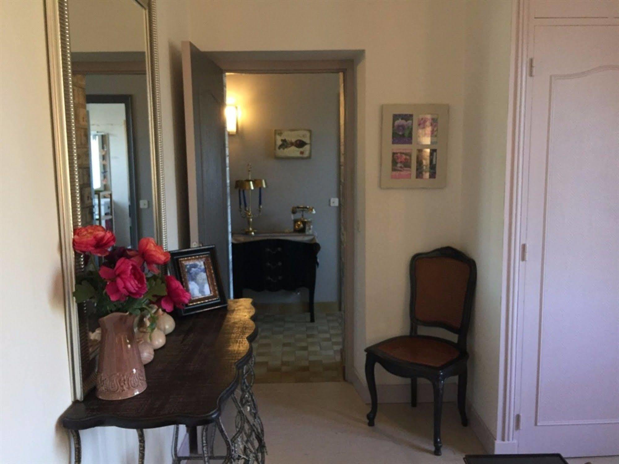 O Clair De Lune: Sarlat Retreat with Private Parking, Heated Pool & Wellness Spa Exterior photo